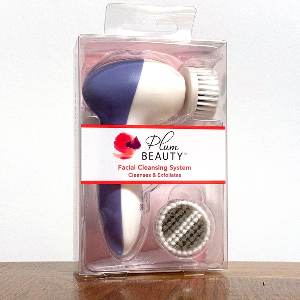 Plum Beauty Facial Cleansing System with 2 Brush Heads to Clean and Exfoliate